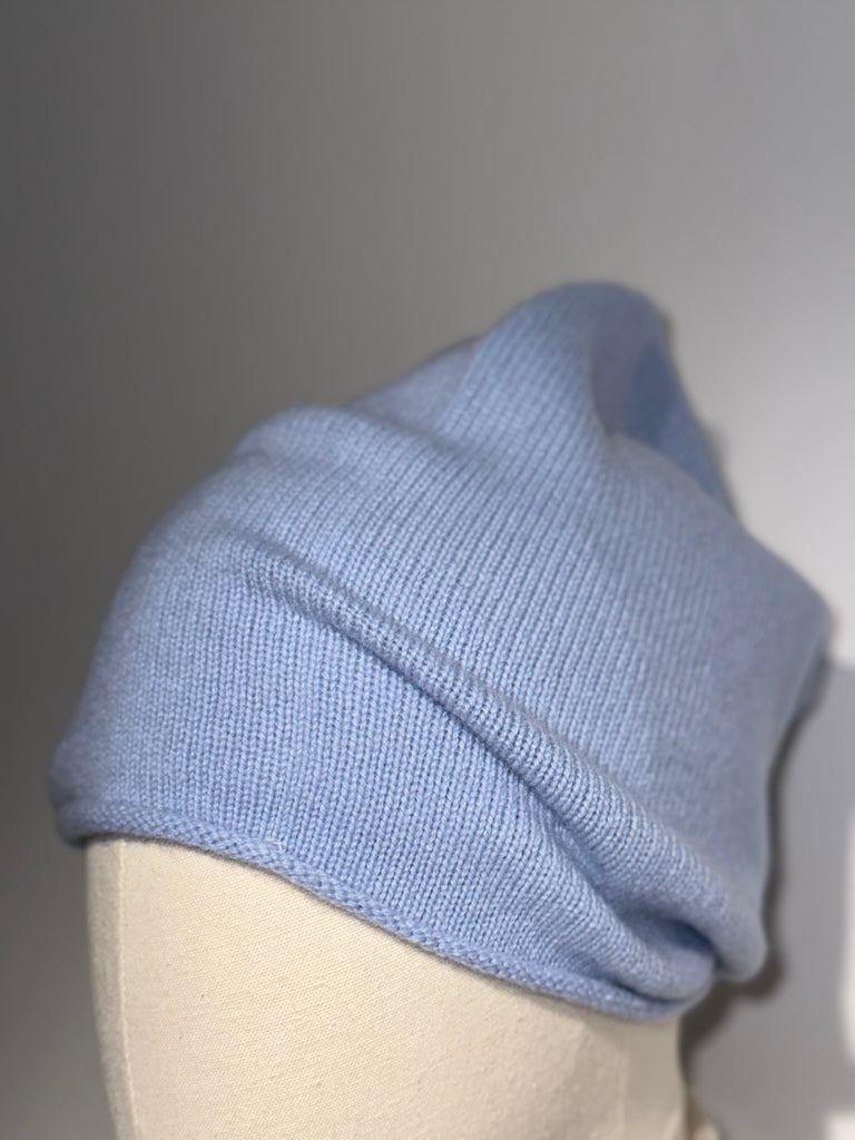 Max Mara Caimano cashmere hat in blue