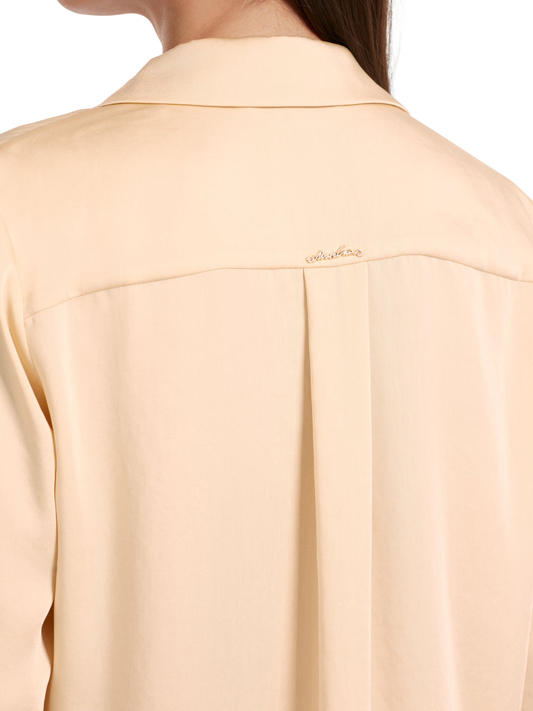Marc Cain Classic Blouse with v-neck in dark cream